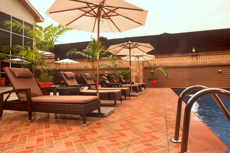 D Palms Airport Hotel