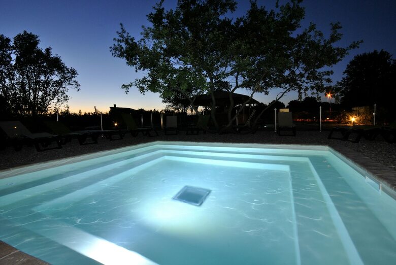 Lodges En Provence - Caravan Park