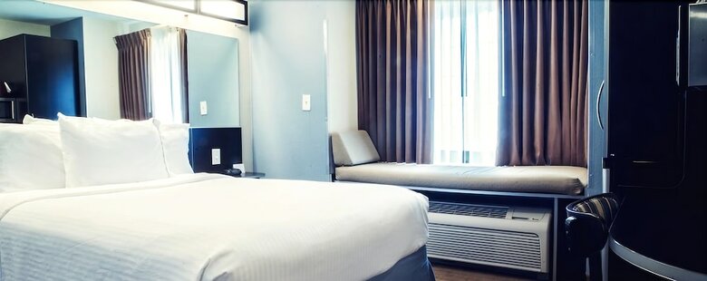Hotel Three Rivers Inn & Suites