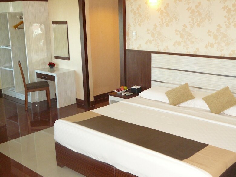 Hotel Oval Surabaya