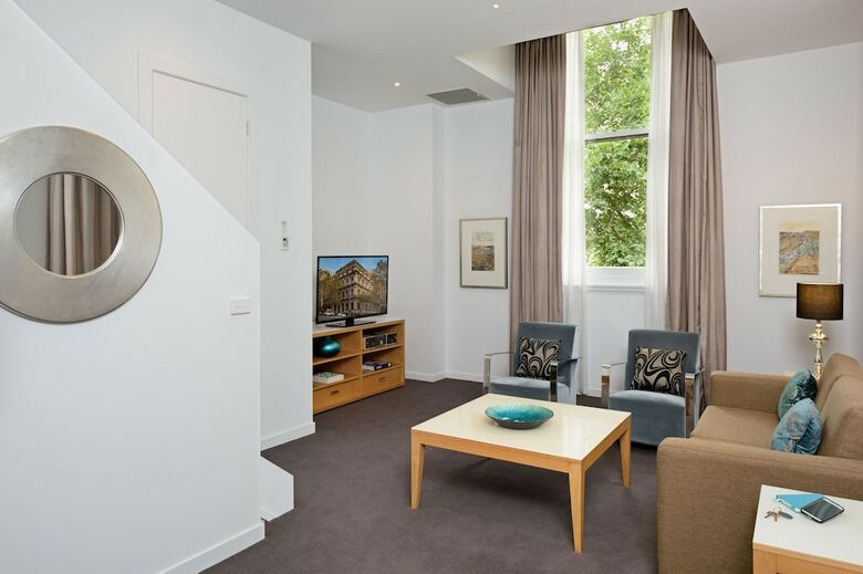 Treasury On Collins Apartment Hotel