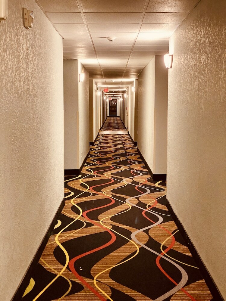 Motel Super 8 By Wyndham Lawrence Ku