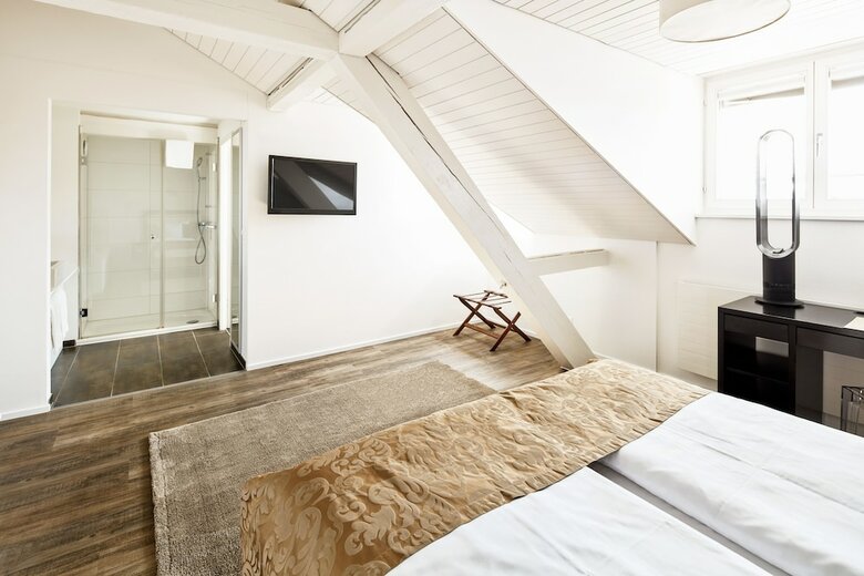 Hotel Sch�fli