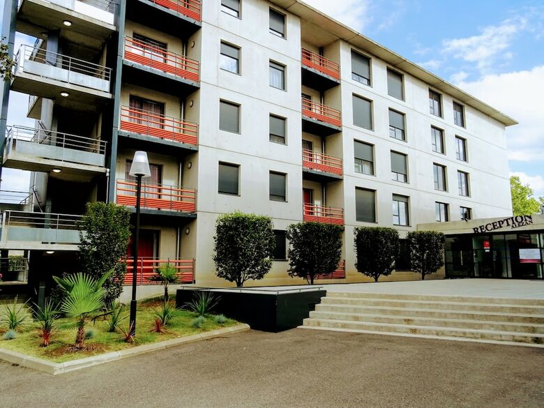 Hotel Alezan H�tel