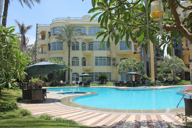 Soluxe Cairo Hotel