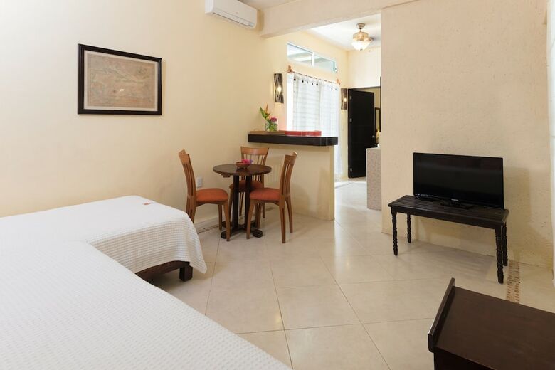 Hotel Villas El Encanto