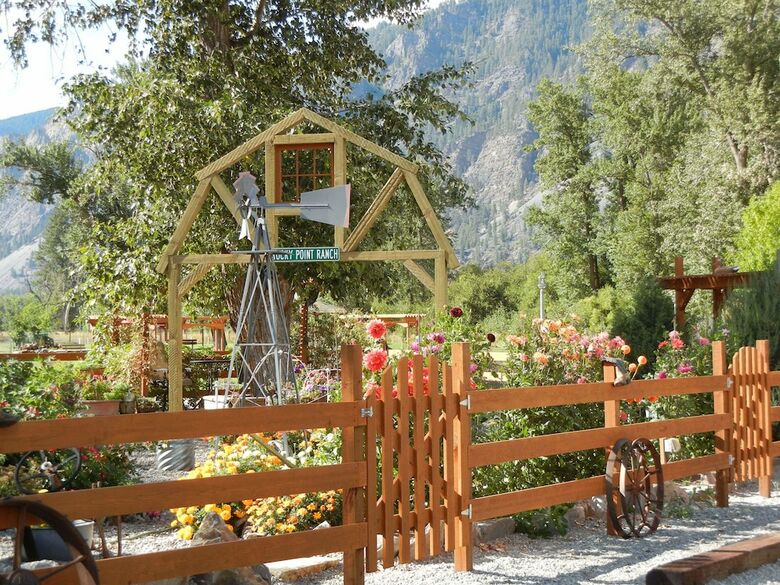 Bed & Breakfast Rocky Point Ranch