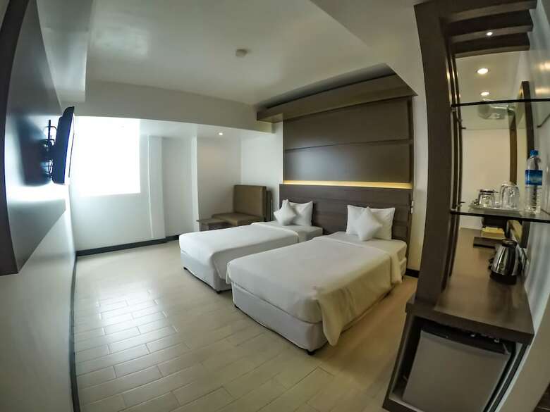 Hotel Clover City Center Plus