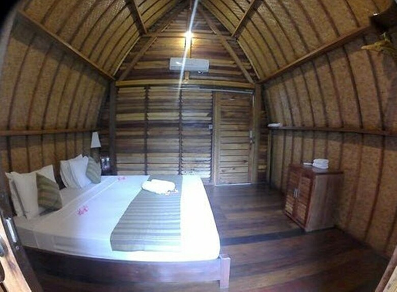 Hotel Laguna Gili Beach Resort