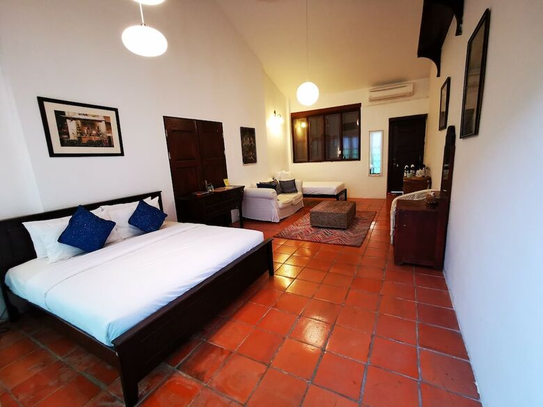 Hotel East Indies Mansion