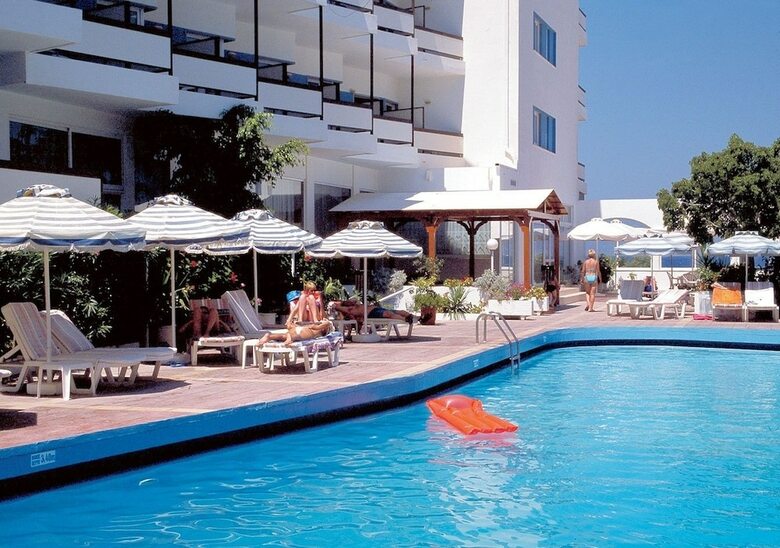Belair Beach Hotel