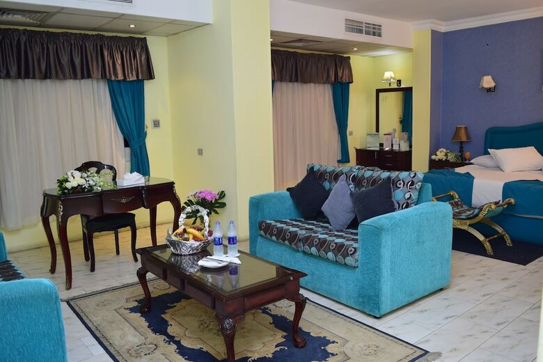 Holidays Express Hotel