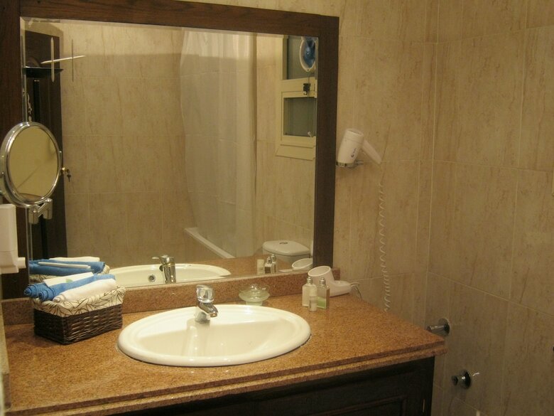 Holidays Express Hotel