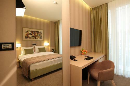 Argo Garni Hotel