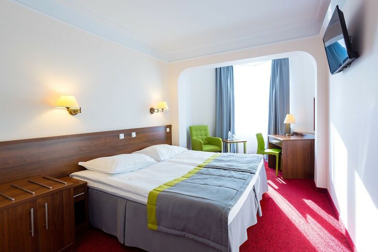 Papuga Park Hotel