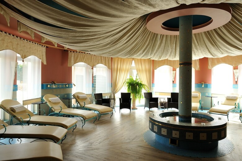 Papuga Park Hotel