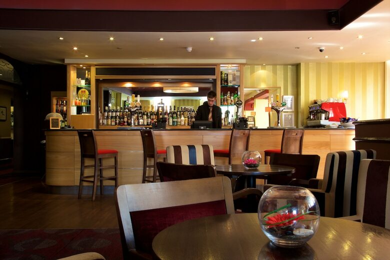 Carlisle, Sure Hotel Collection By Best Western