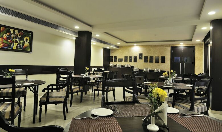 Hotel Mapple Express