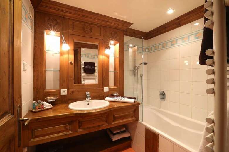 Hotel H�tel Les Peupliers