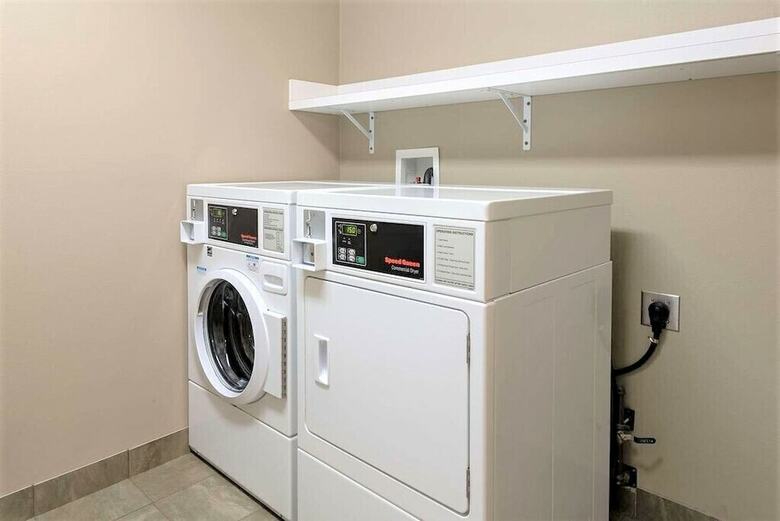 Hotel Comfort Inn & Suites
