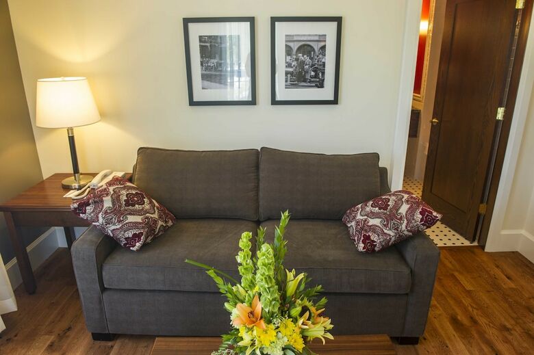 Hume Hotel & Spa