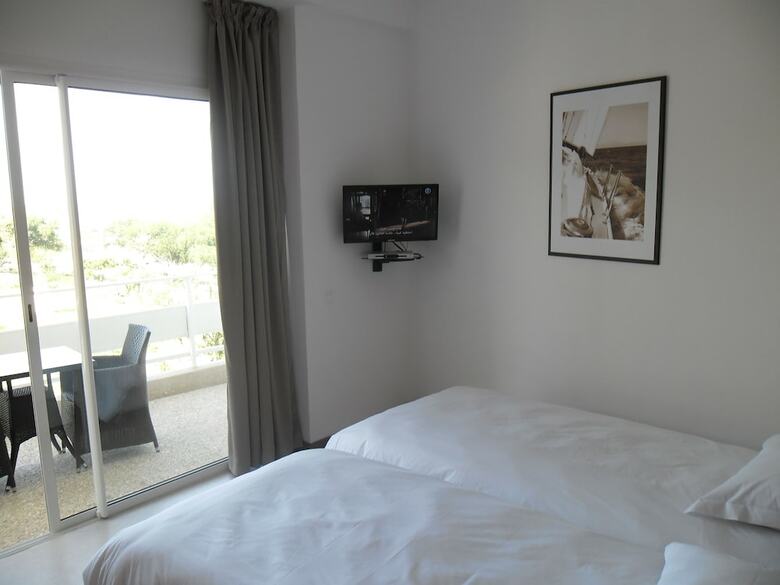 Hotel H�tel Lyla Confort