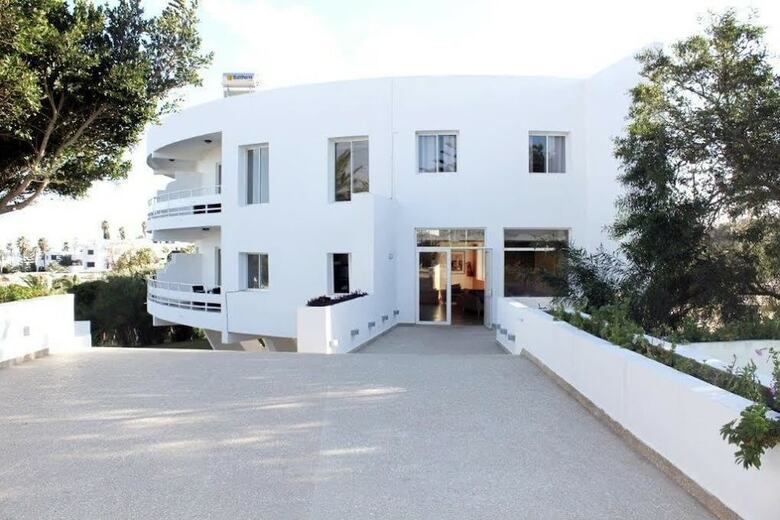 Hotel H�tel Lyla Confort