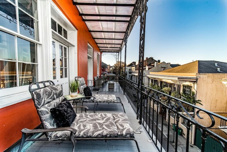 The Saint Philip Hotel