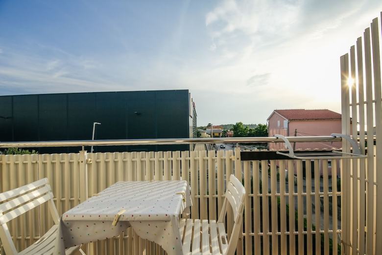 Hostal Apartments & Rooms Peranic