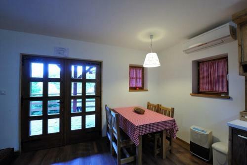 Apartment Drvena Kuca Mreznica