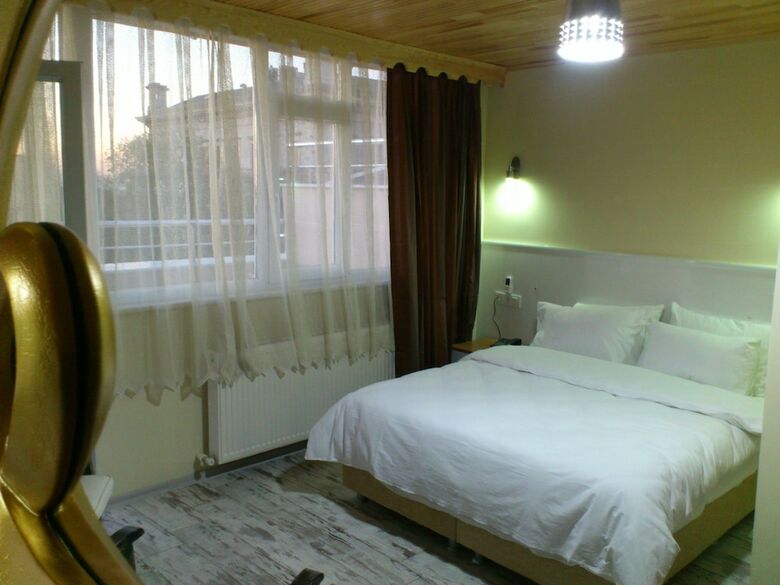 Bed & Breakfast Pera Main Hotel