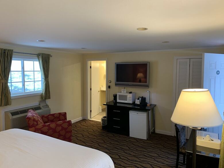 Four Winds Country Motel