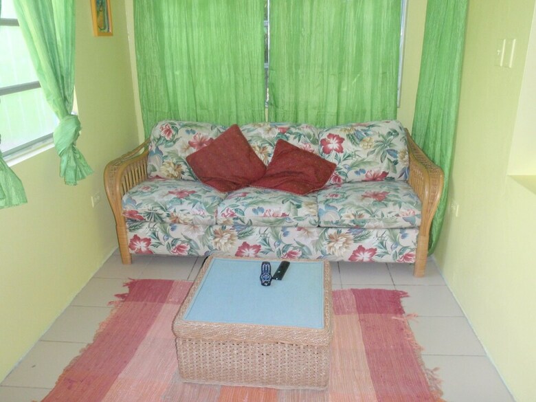 Hotel Eldemire's Tropical Island Inn