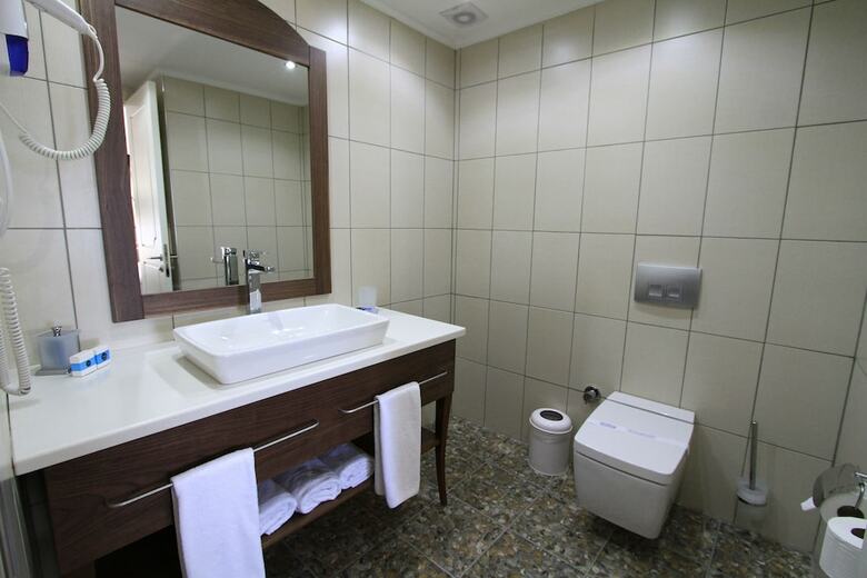 Hotel Manastir And Suites