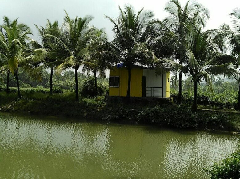 Hotel Om Lake Resort