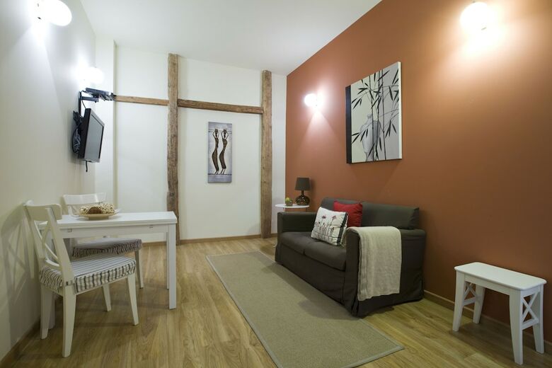 Apartamentos Viviendas Tur�sticas Duque de Alba