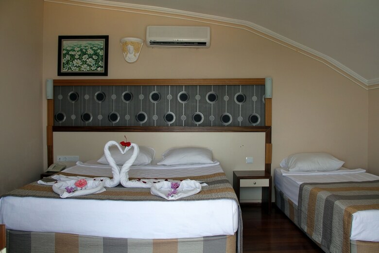Lims Bona Dea Beach Hotel ? All Inclusive