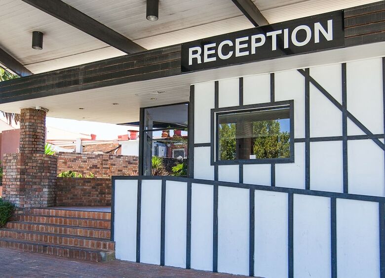 Hotel Leisure Inn