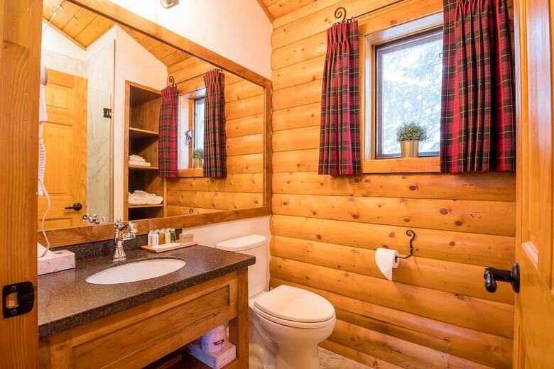 Hotel Baker Creek Mountain Resort