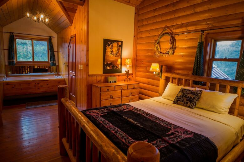 Hotel Baker Creek Mountain Resort
