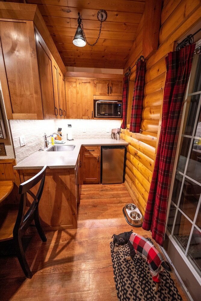 Hotel Baker Creek Mountain Resort