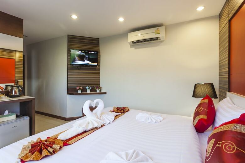 Patong Max Value Hotel