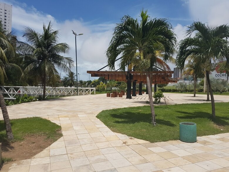 Aparthotel Iracema Flat