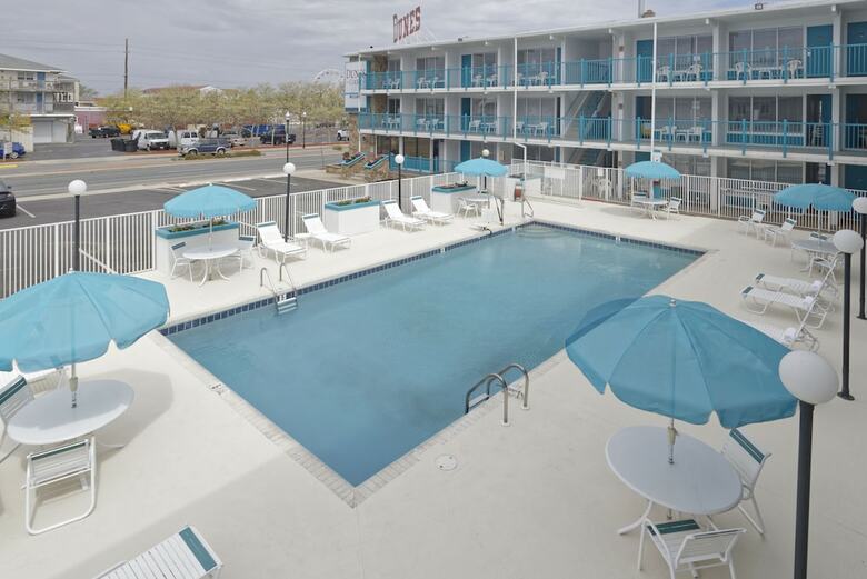 Motel Dunes Court