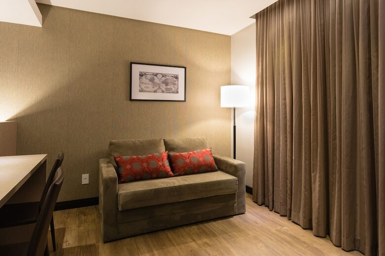 Hotel Faial Prime Su�tes