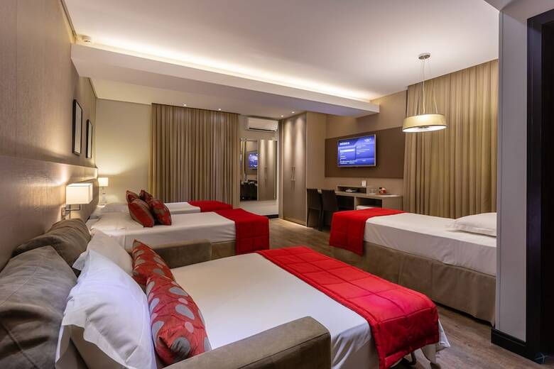 Hotel Faial Prime Su�tes