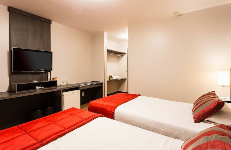 Hotel Faial Prime Su�tes