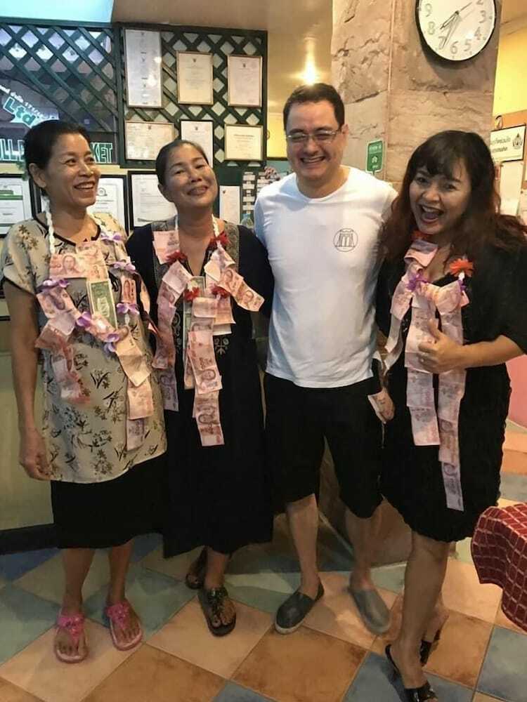 Summer Breeze Hotel
