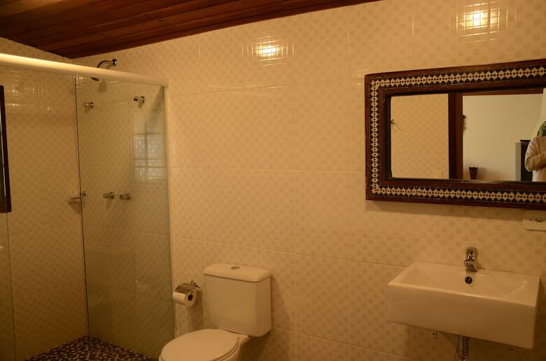 Surya-pan Hotel Ref�gio