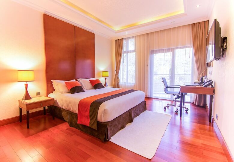 Alba Hotel Meru